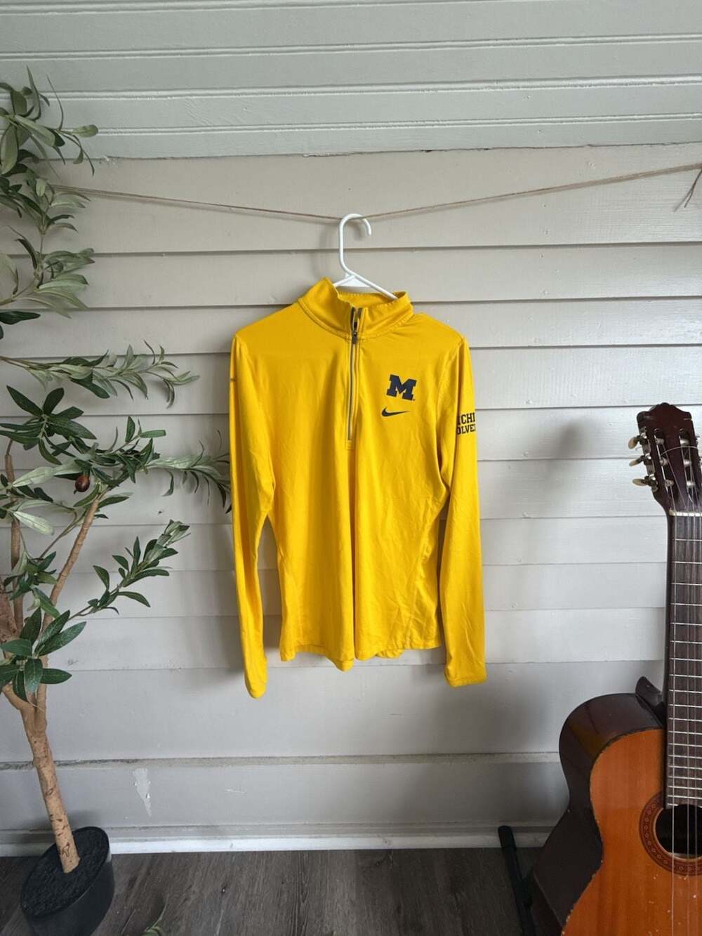 Nike Michigan Wolverines Dri-FIT Quarter Zip Long Sleeve Pullover Size Large - Picture 1 of 6